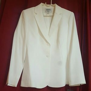 Kasper white blazer